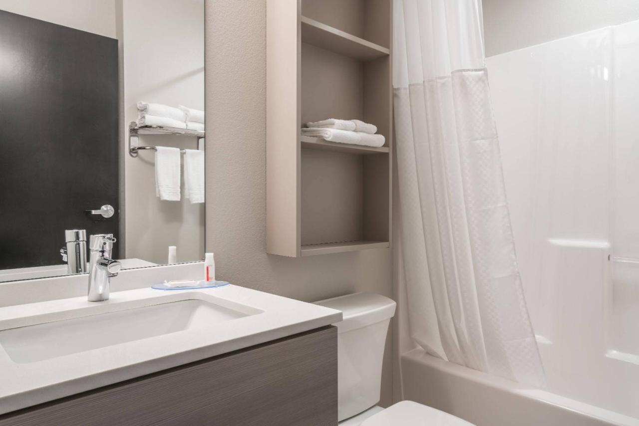 Microtel Inn Suites By Wyndham South Hill Bagian luar foto